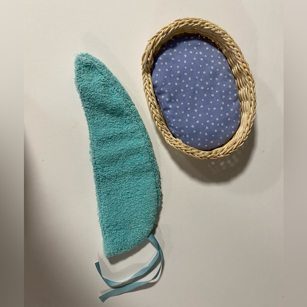 American Girl Coconut bed and hair towel